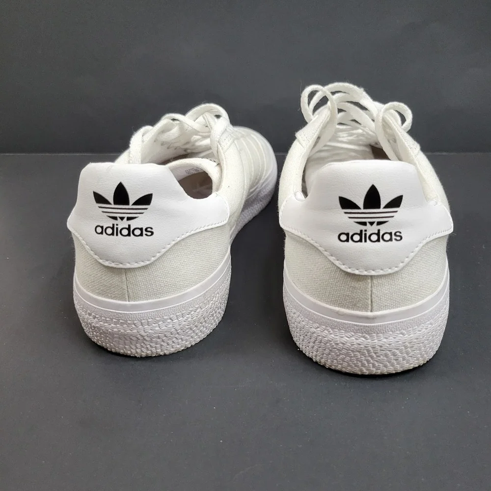 Adidas 3 Stripe White Sneakers Men's Size 10.5 Casual Lace Up‎ Shoes Activewear